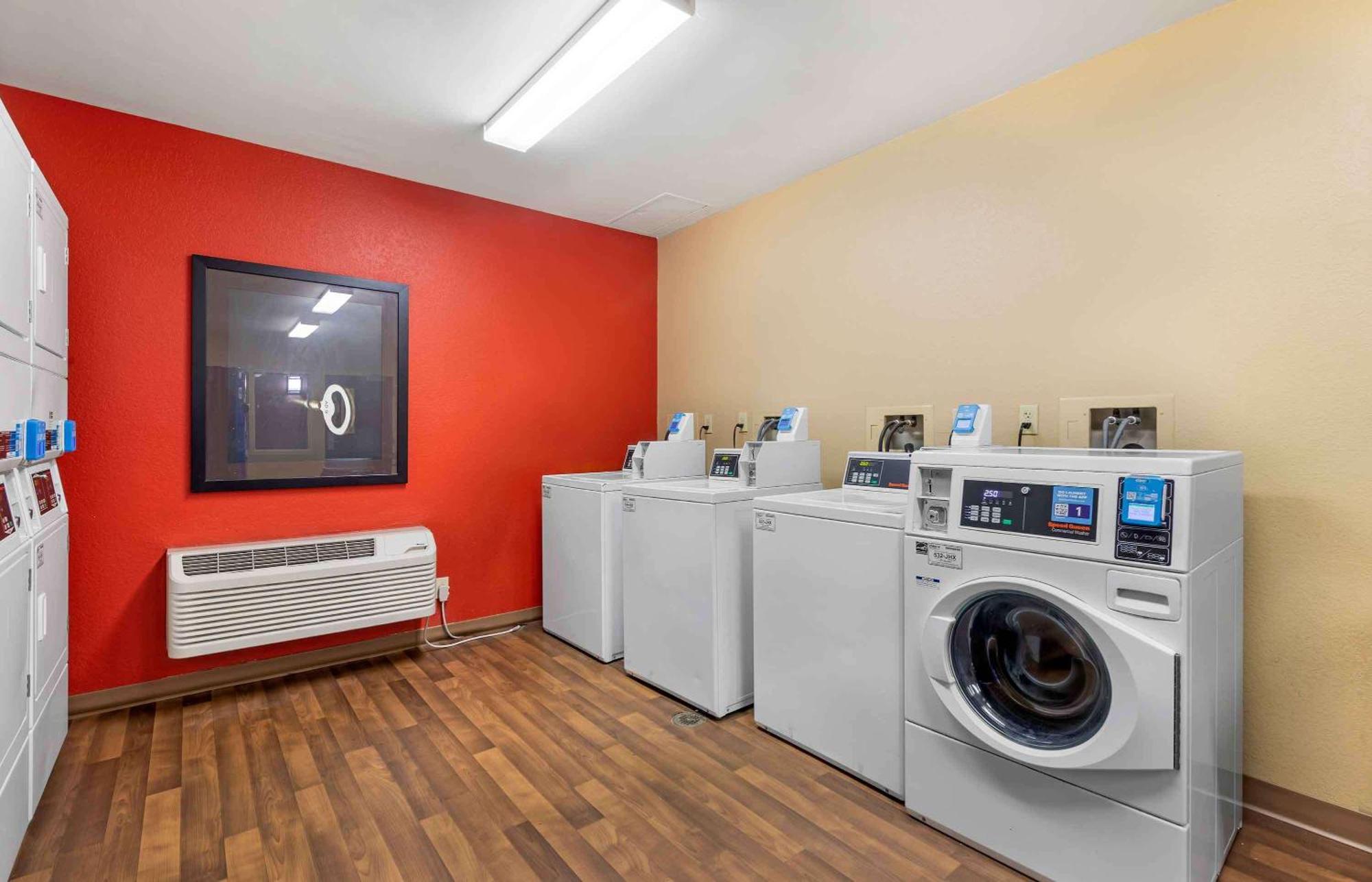 Extended Stay America Suites - Savannah - Midtown Экстерьер фото