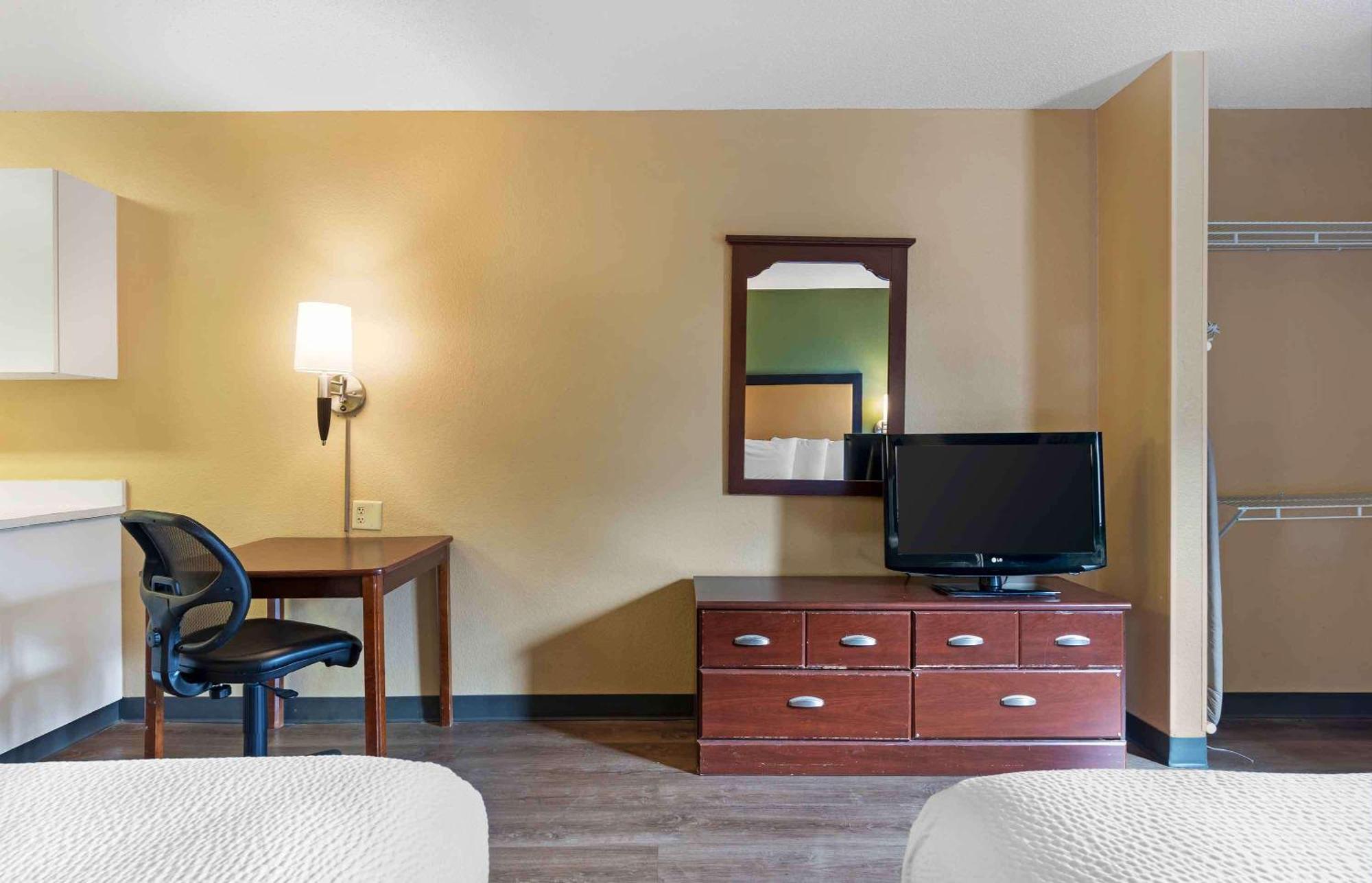 Extended Stay America Suites - Savannah - Midtown Экстерьер фото
