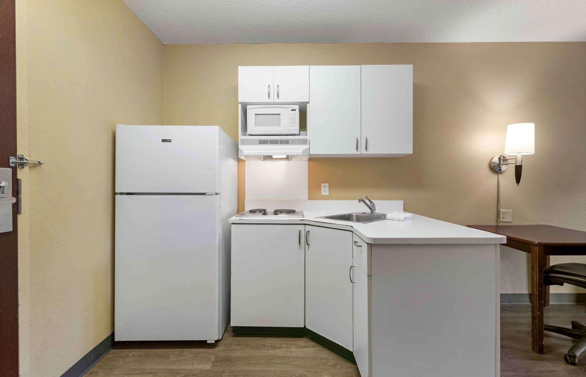 Extended Stay America Suites - Savannah - Midtown Экстерьер фото