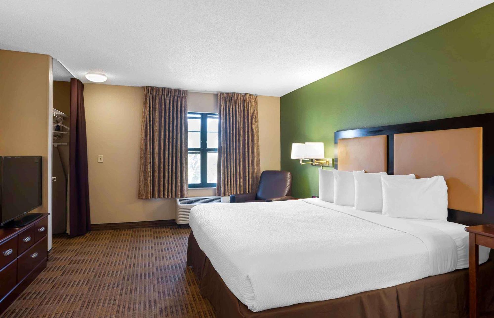 Extended Stay America Suites - Savannah - Midtown Экстерьер фото