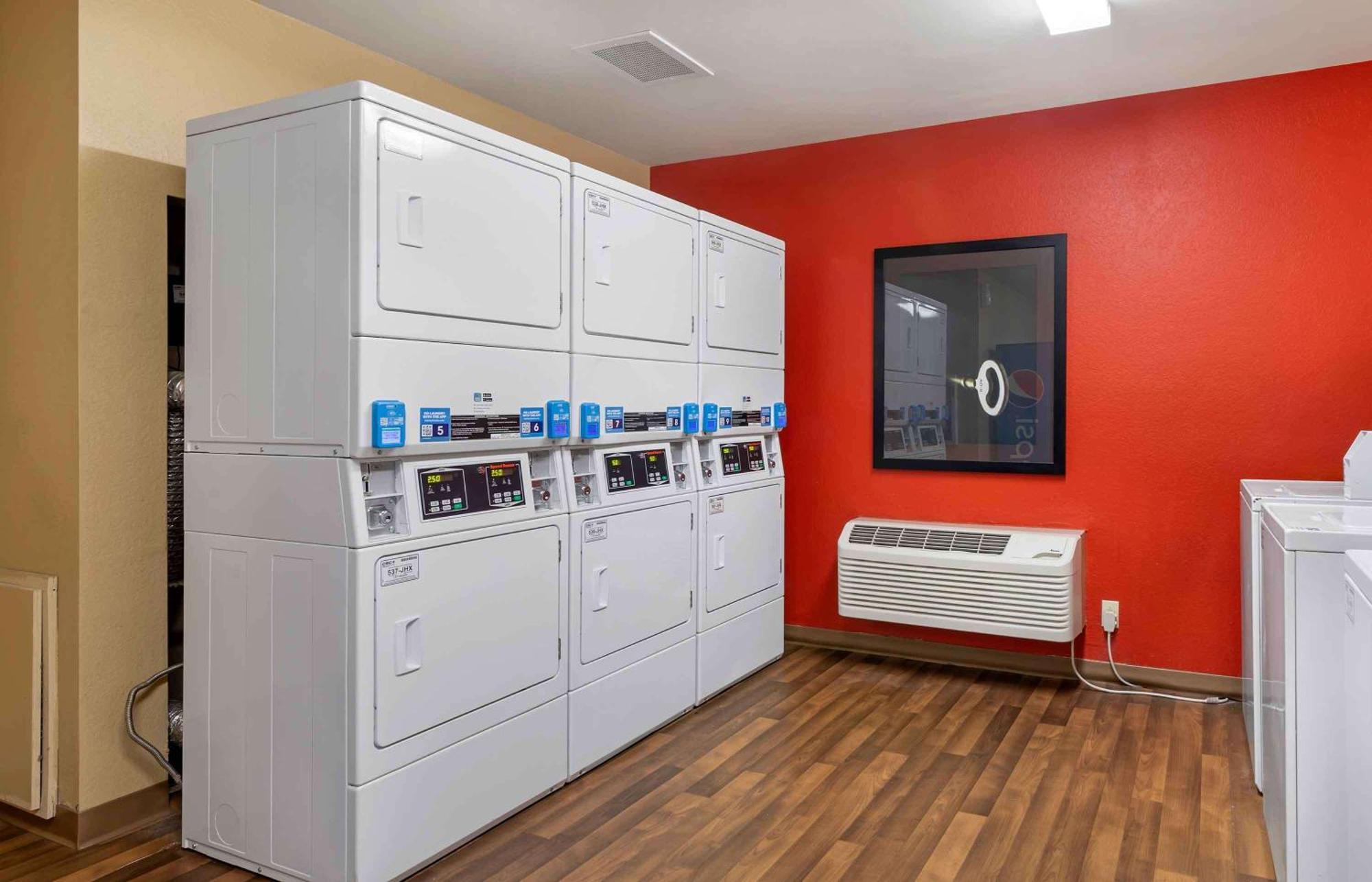 Extended Stay America Suites - Savannah - Midtown Экстерьер фото