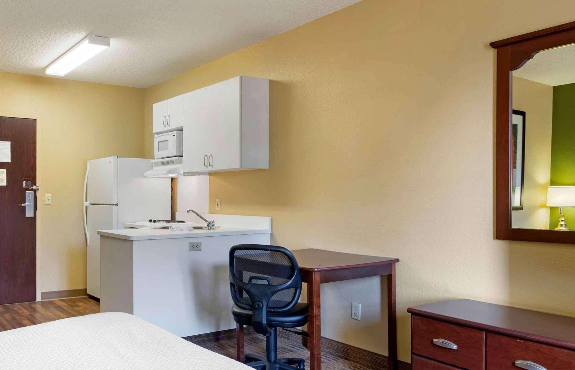 Extended Stay America Suites - Savannah - Midtown Экстерьер фото
