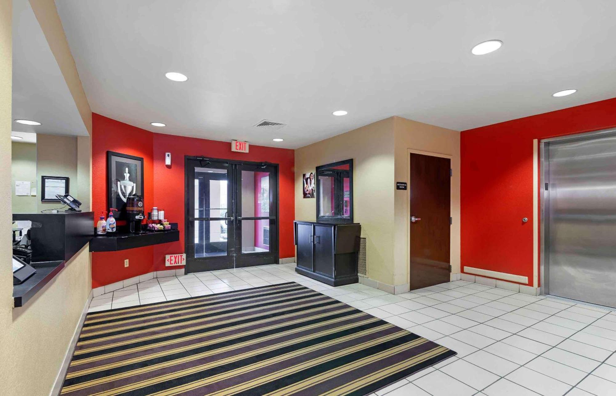 Extended Stay America Suites - Savannah - Midtown Экстерьер фото