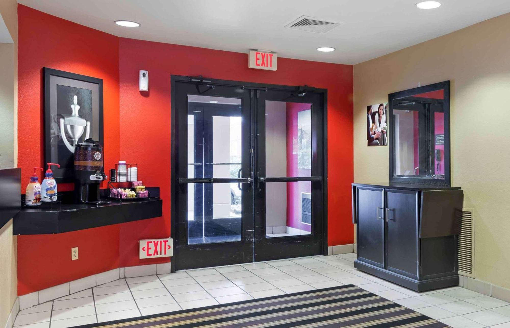 Extended Stay America Suites - Savannah - Midtown Экстерьер фото