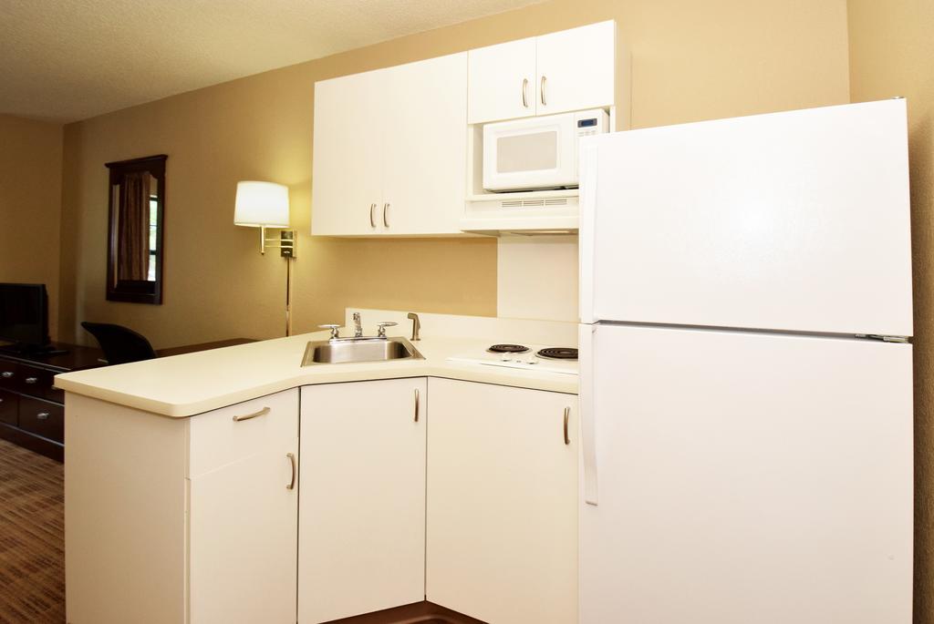 Extended Stay America Suites - Savannah - Midtown Экстерьер фото