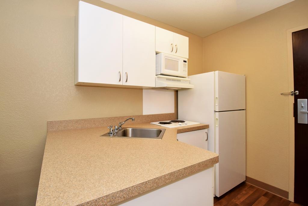 Extended Stay America Suites - Savannah - Midtown Экстерьер фото
